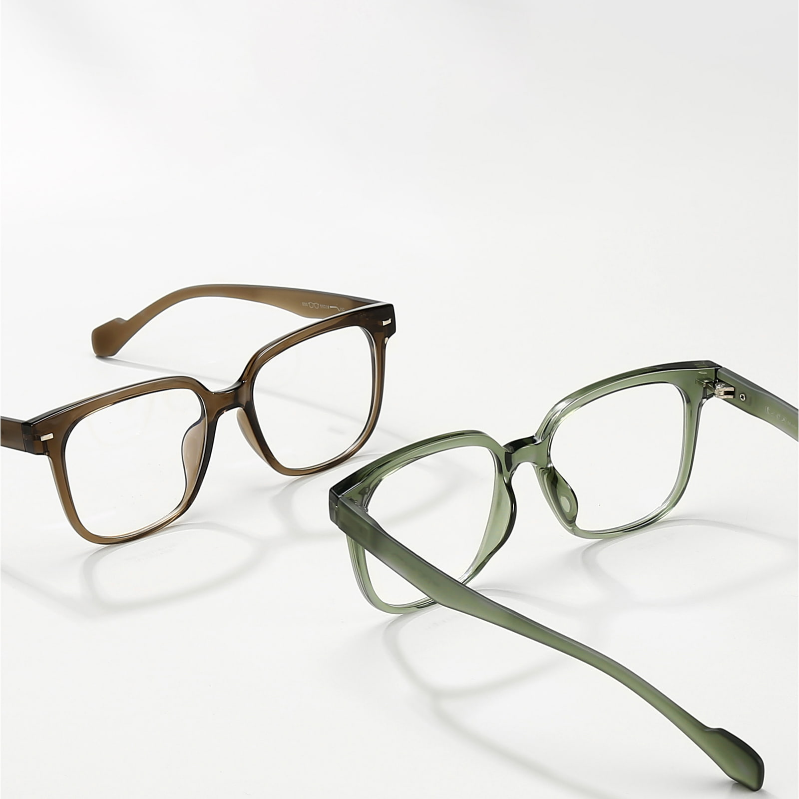 030 กรอบสีดำ แว่น TR90 ใส่สบาย ไร้สารก่อภูมิแพ้