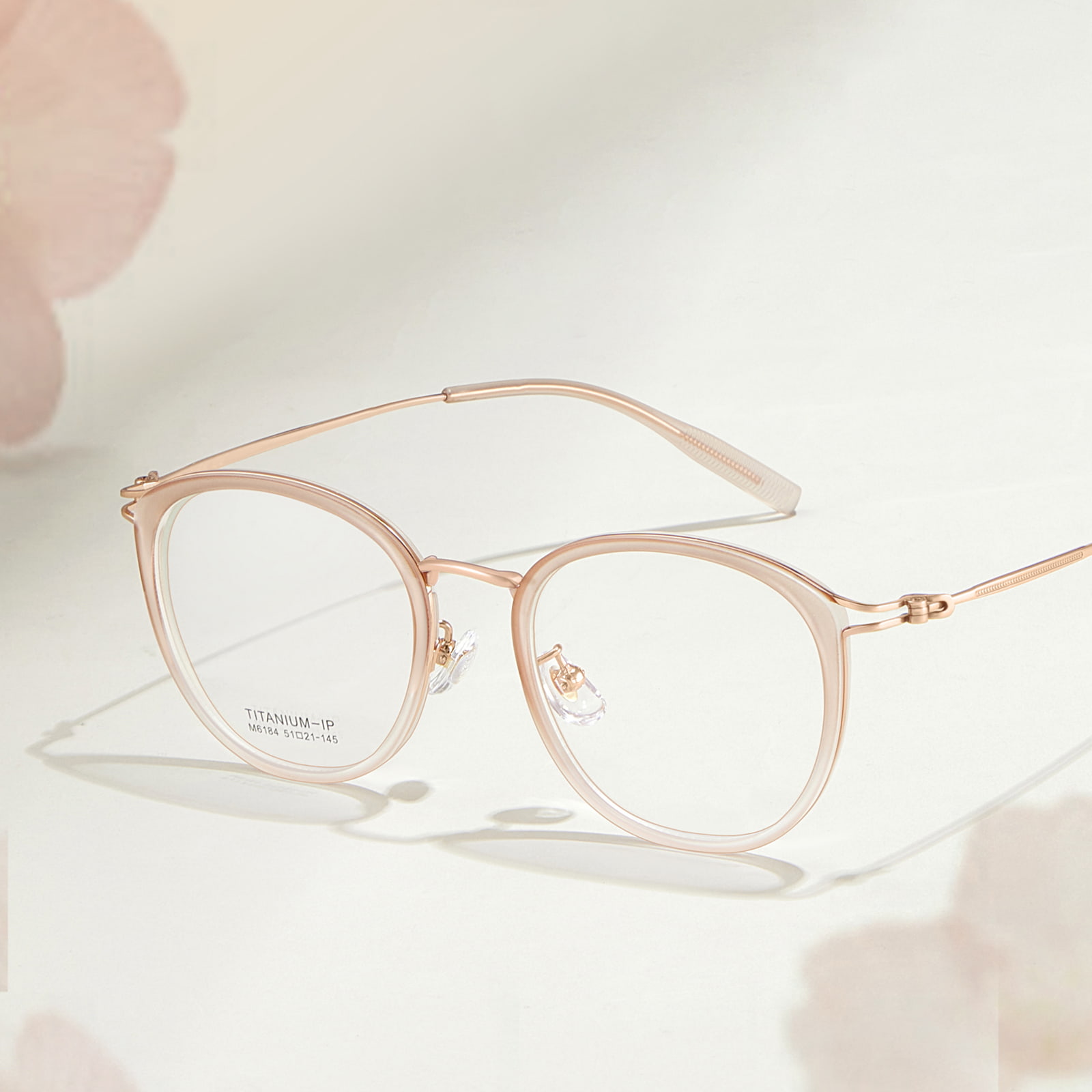M6184 Artistic Gold Glue Hollow β แว่นไทเทเนียม